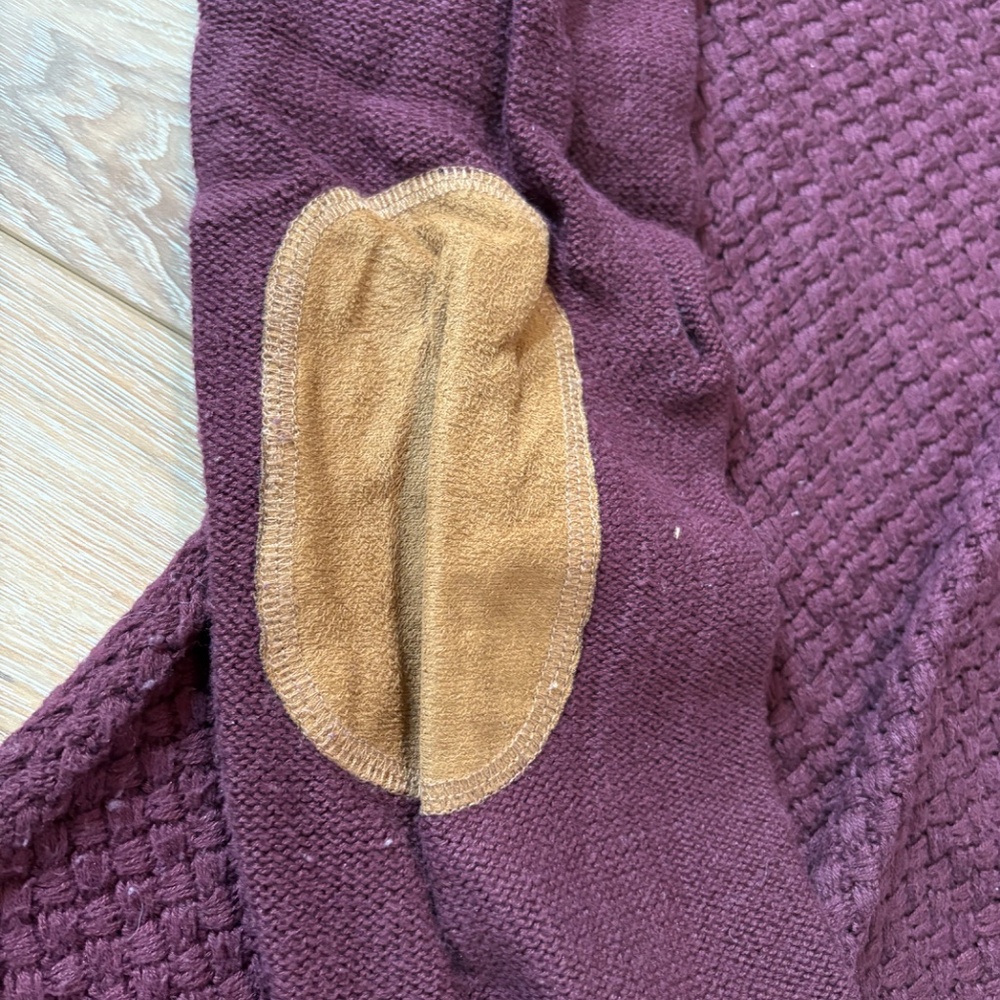 Maroon Sweater - Picture 2 of 3